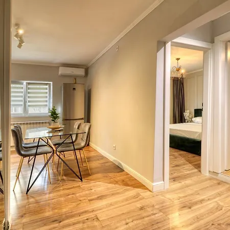 Modern Vitan Apartment *