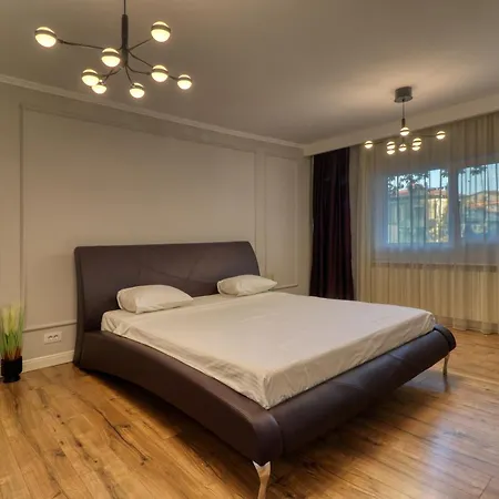 Modern Vitan Apartment *